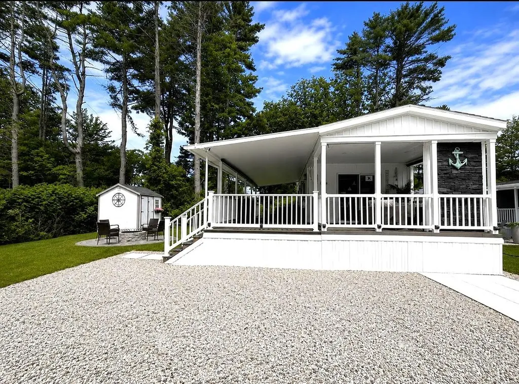 179 Saco Avenue Old Orchard Beach ME 04064