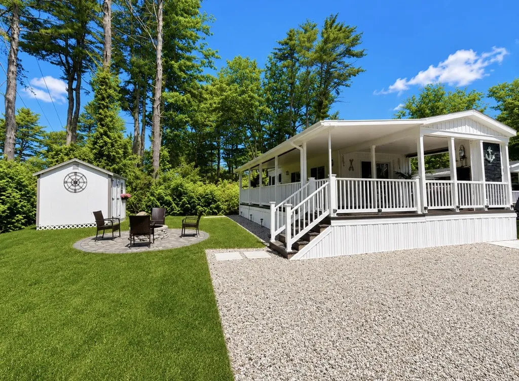179 Saco Avenue Old Orchard Beach ME 04064