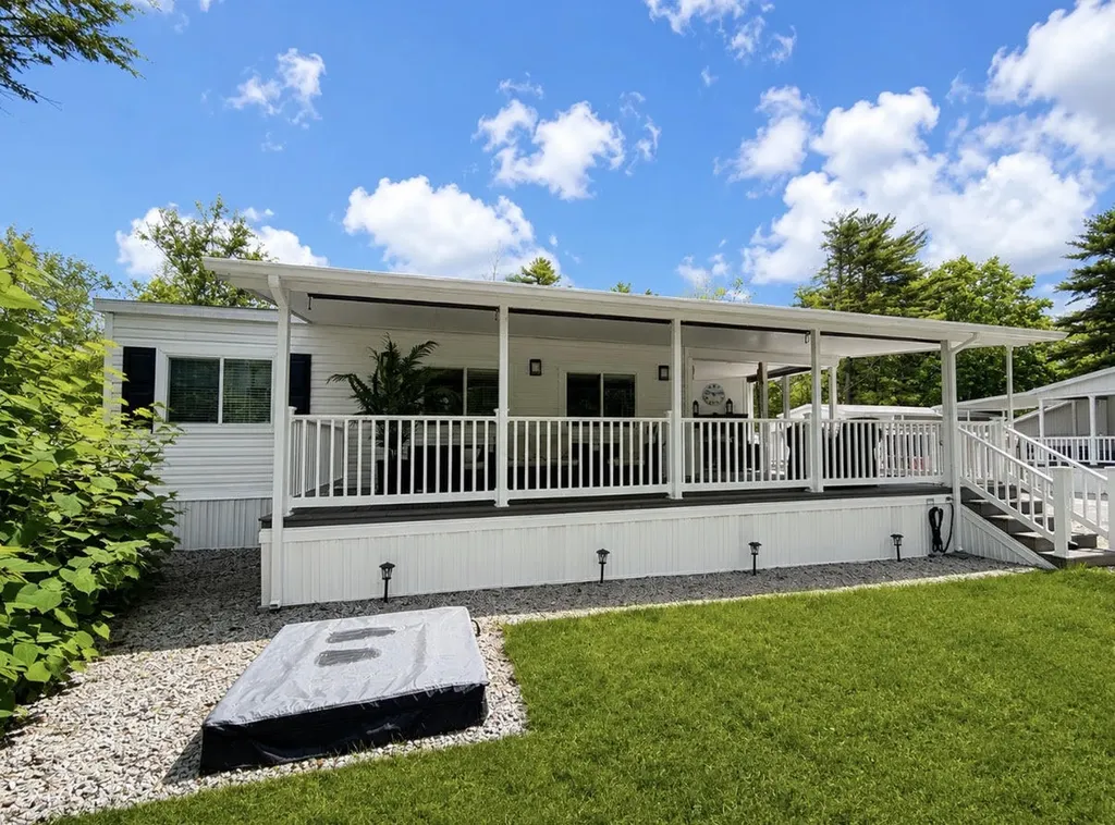 179 Saco Avenue Old Orchard Beach ME 04064