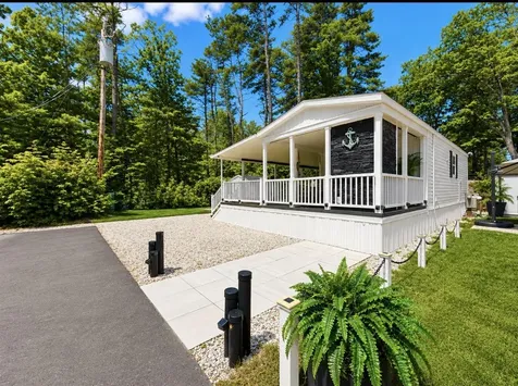 179 Saco Avenue Old Orchard Beach ME 04064