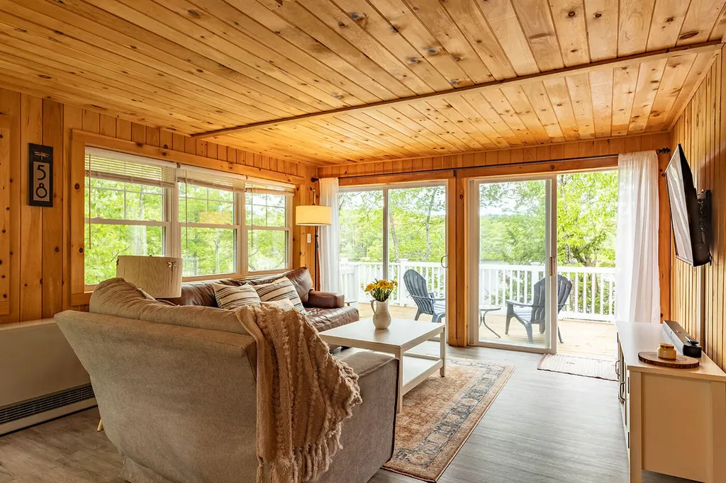 58 Roberts Road Nobleboro ME 04555