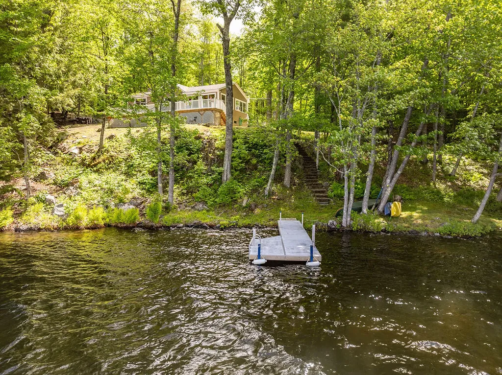 58 Roberts Road Nobleboro ME 04555