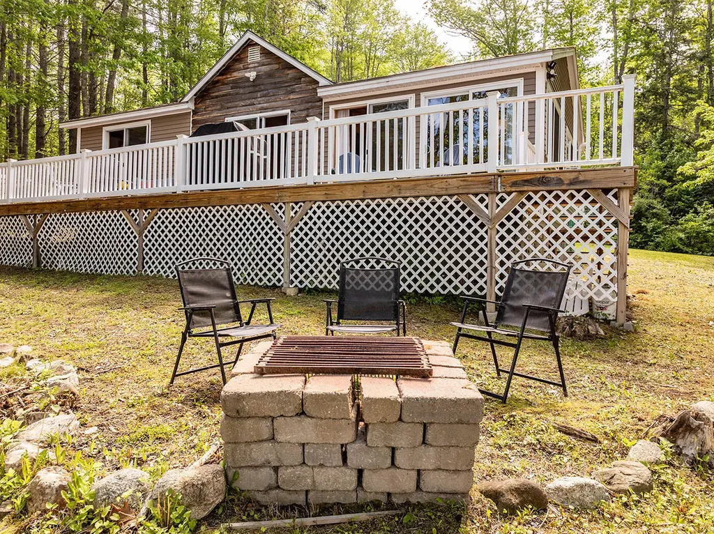 58 Roberts Road Nobleboro ME 04555