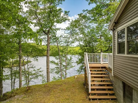 58 Roberts Road Nobleboro ME 04555