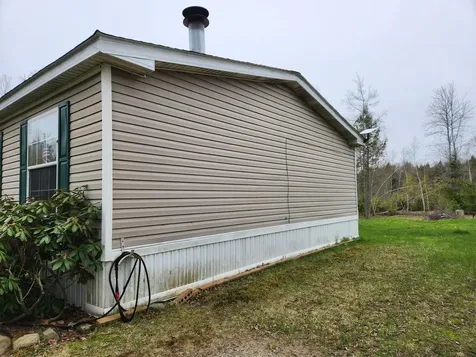 16 Cowboy Lane Whitefield ME 04353