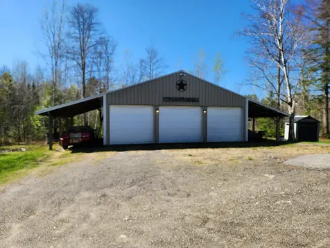 16 Cowboy Lane Whitefield ME 04353