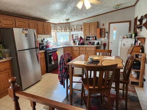 16 Cowboy Lane Whitefield ME 04353