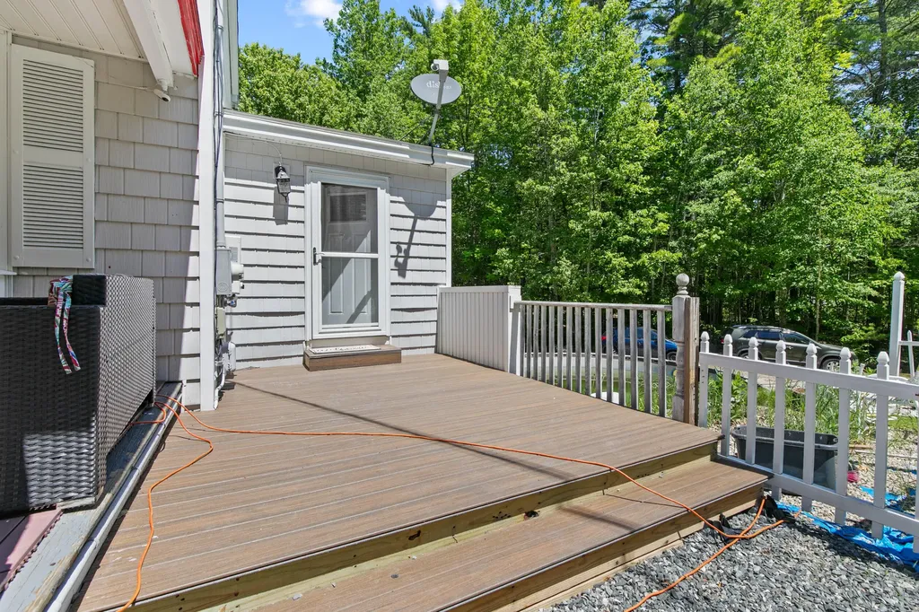 290 Center Road Gray ME 04039