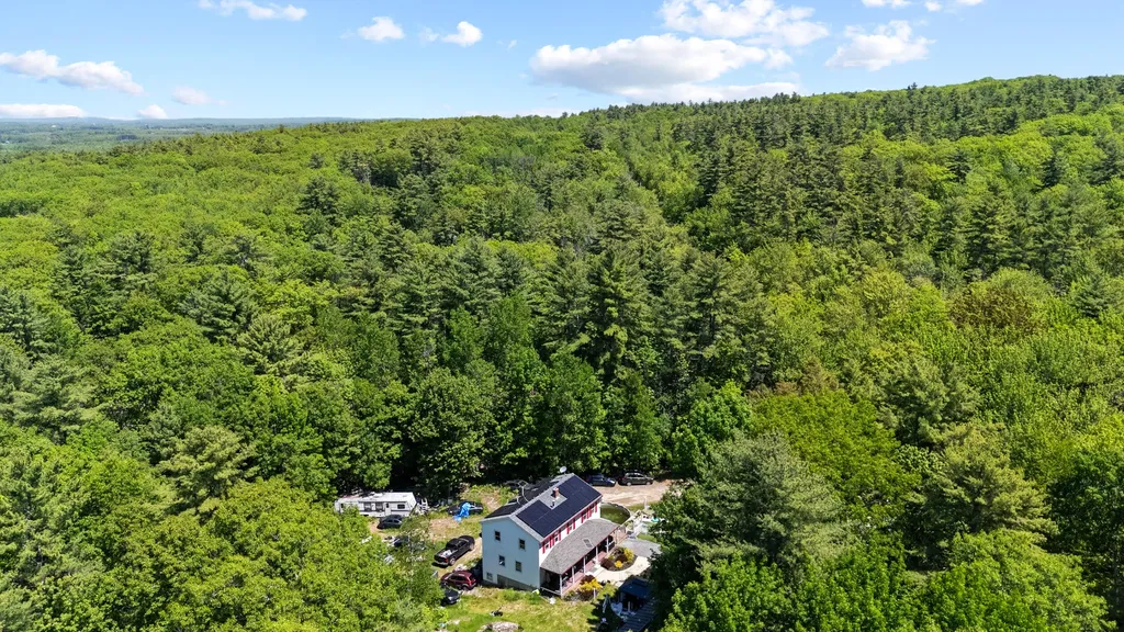 290 Center Road Gray ME 04039
