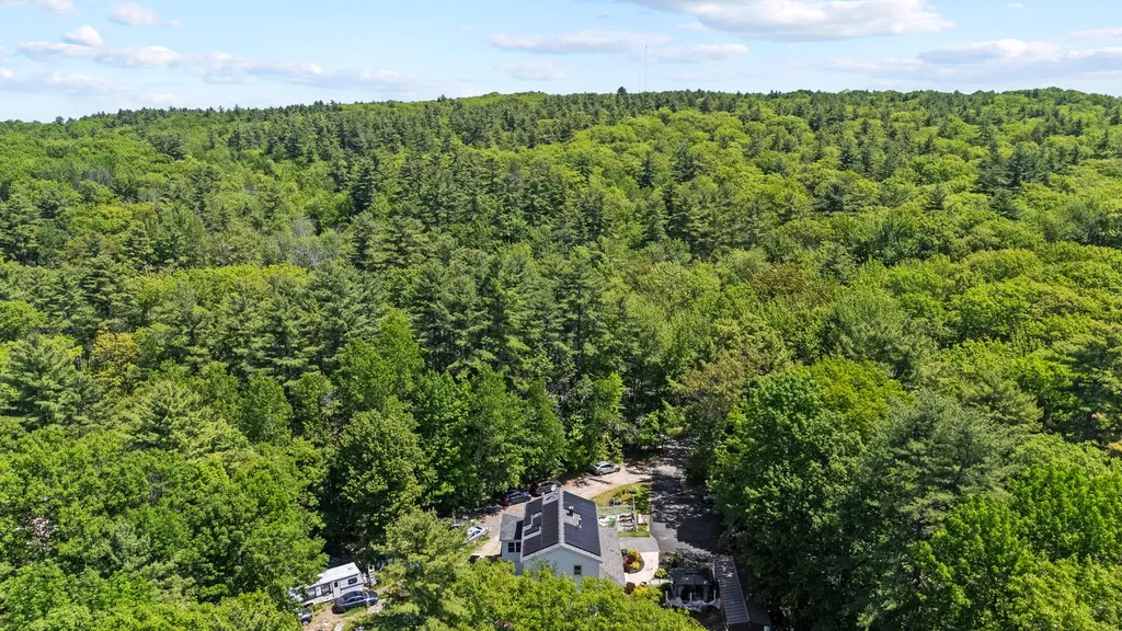 290 Center Road Gray ME 04039