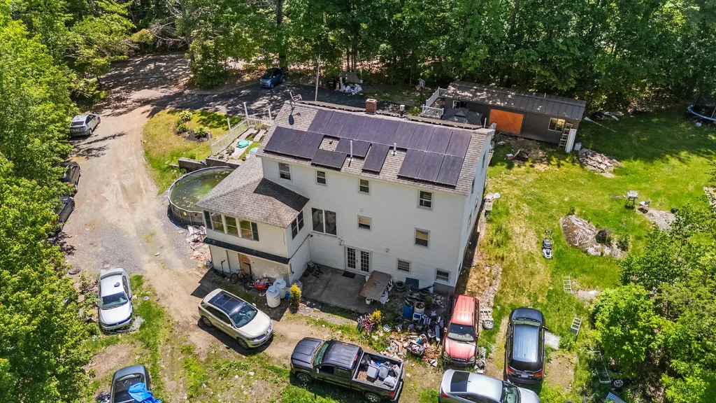 290 Center Road Gray ME 04039