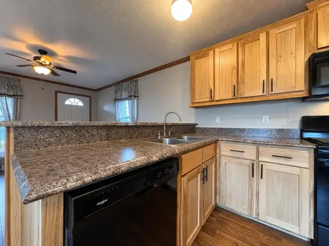 15 Colonial Drive Lisbon ME 04252