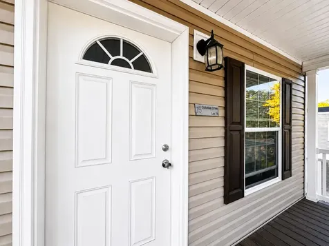 15 Colonial Drive Lisbon ME 04252