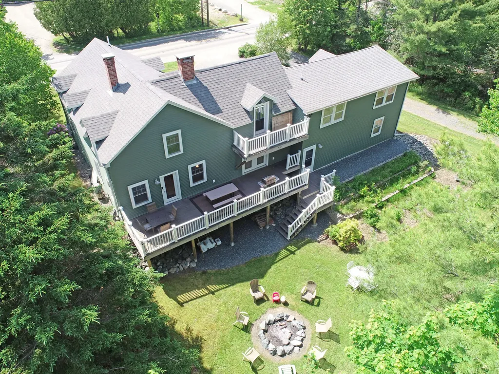 241 Main Street Southwest Harbor ME 04679