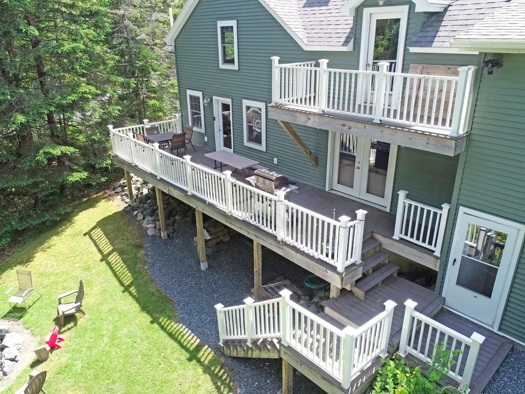 241 Main Street Southwest Harbor ME 04679