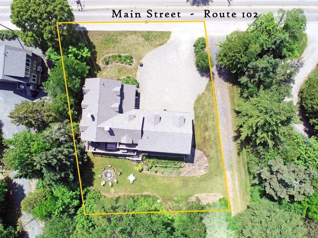 241 Main Street Southwest Harbor ME 04679