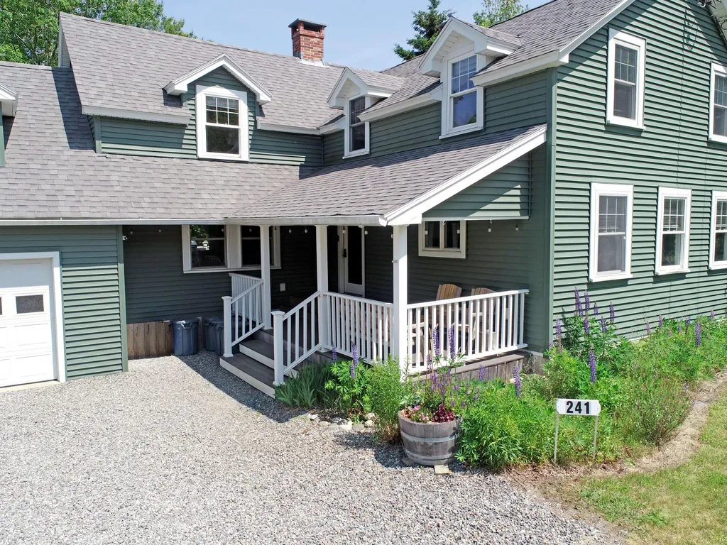 241 Main Street Southwest Harbor ME 04679