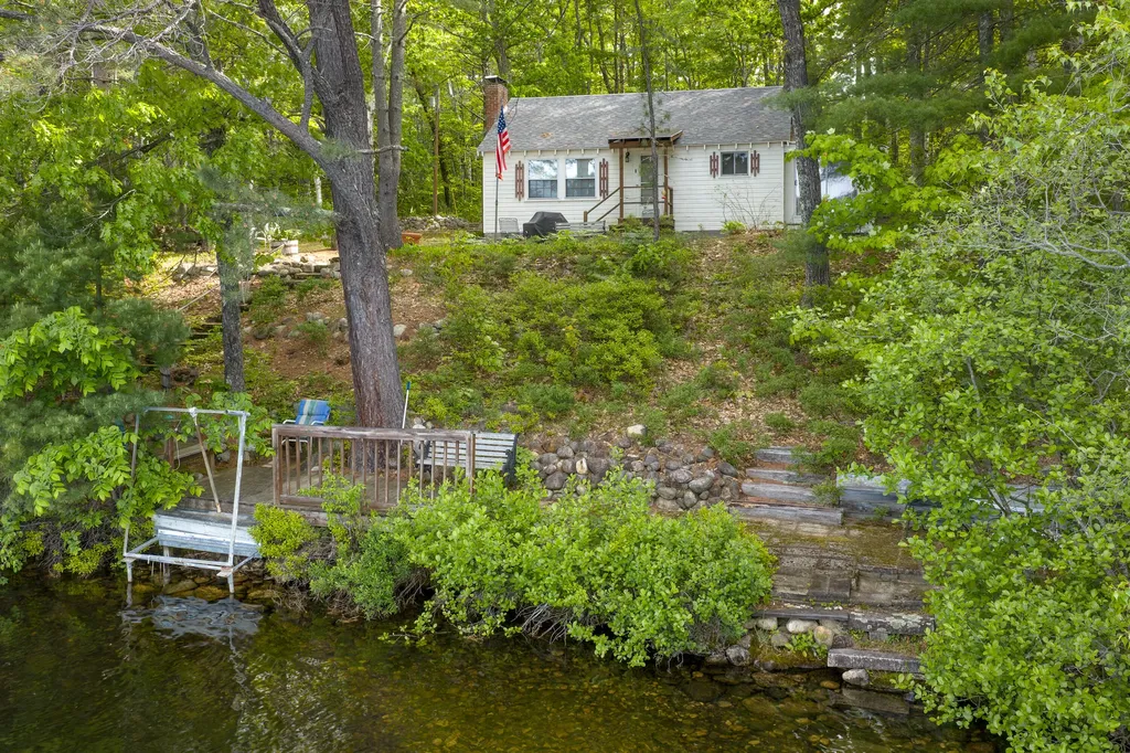 19 Dean Drive Waterboro ME 04061