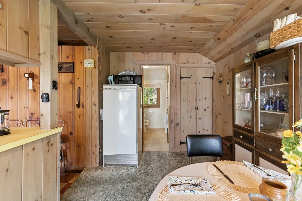 19 Dean Drive Waterboro ME 04061