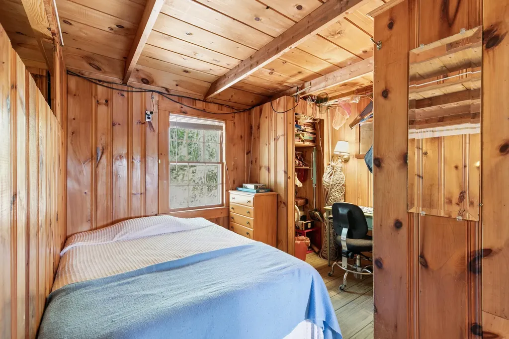 19 Dean Drive Waterboro ME 04061