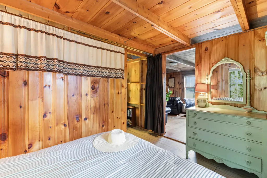 19 Dean Drive Waterboro ME 04061