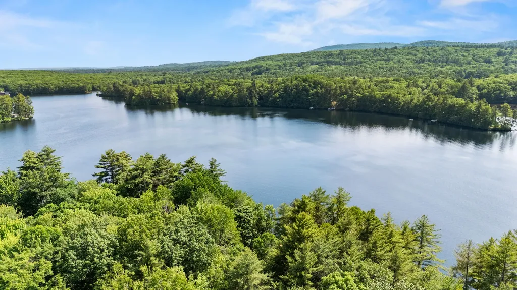 19 Dean Drive Waterboro ME 04061