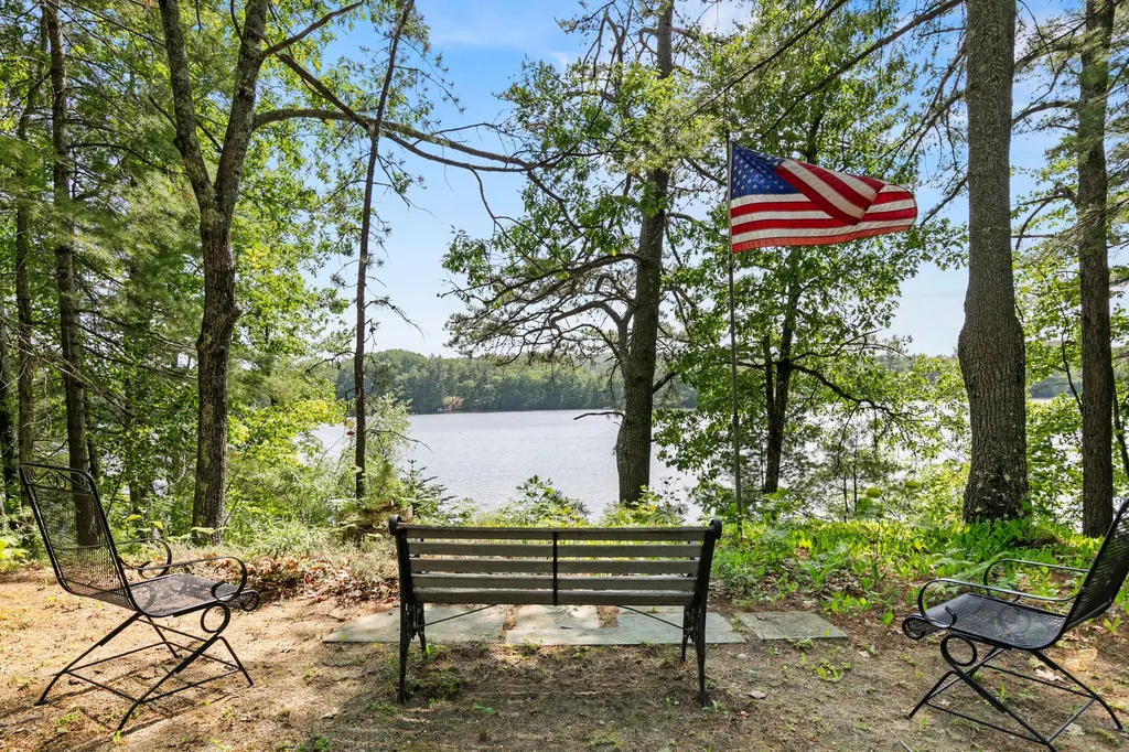 19 Dean Drive Waterboro ME 04061