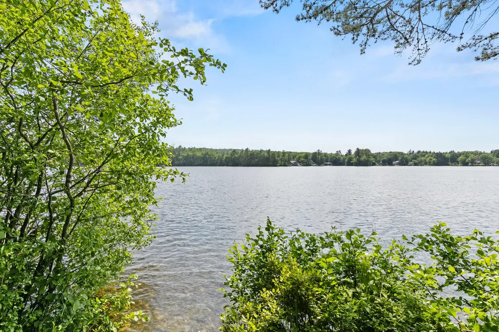 19 Dean Drive Waterboro ME 04061