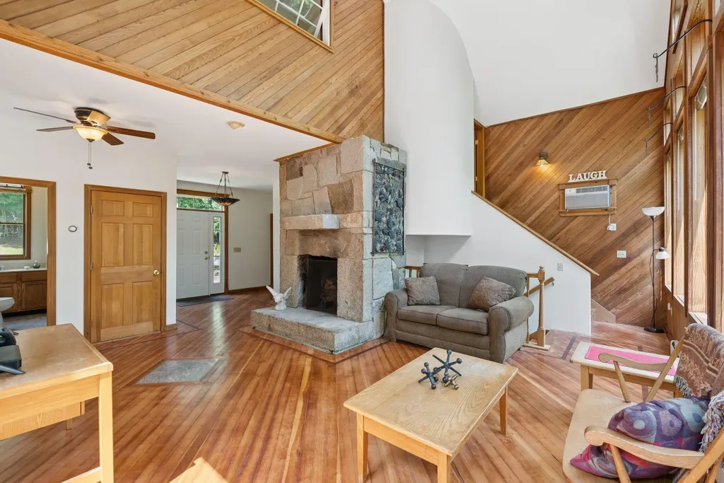 279 Desert Pond Road Mount Vernon ME 04352