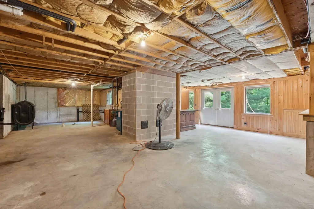 279 Desert Pond Road Mount Vernon ME 04352