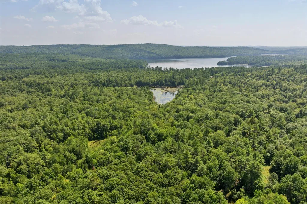279 Desert Pond Road Mount Vernon ME 04352