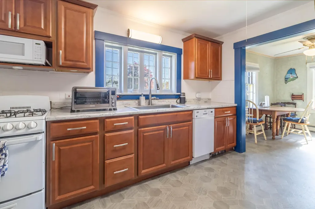 2 Green's Hill Lane Deer Isle ME 04627