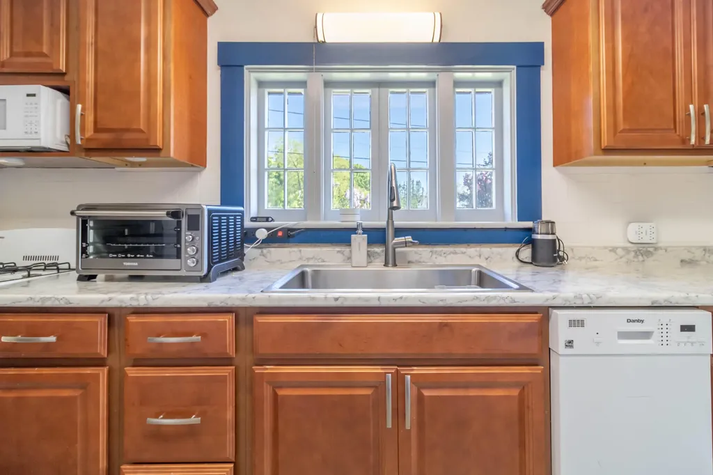 2 Green's Hill Lane Deer Isle ME 04627