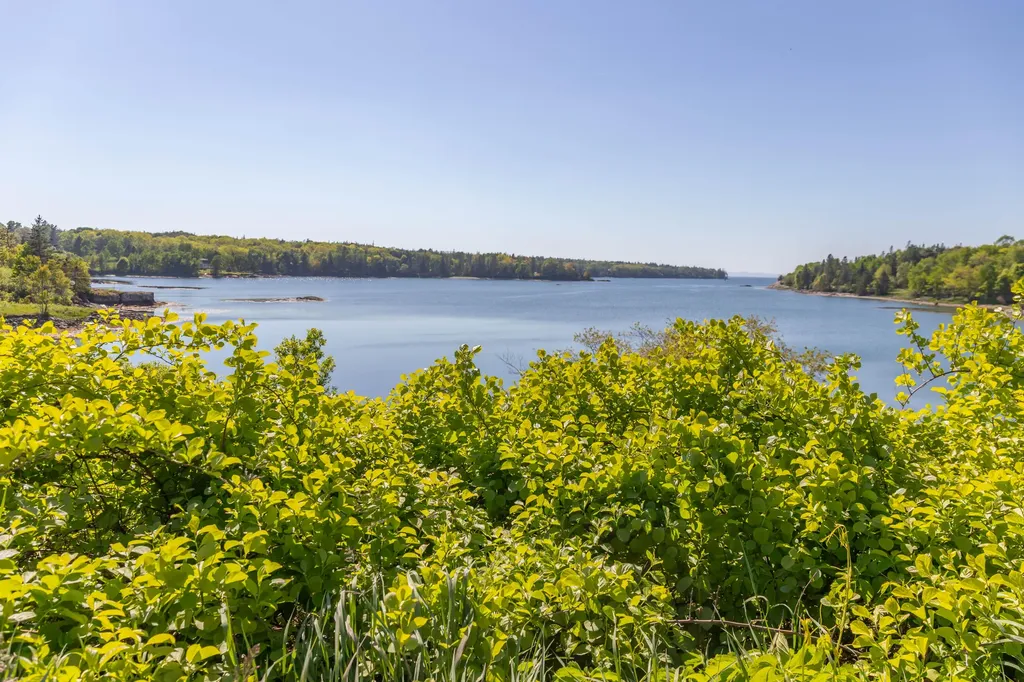 2 Green's Hill Lane Deer Isle ME 04627
