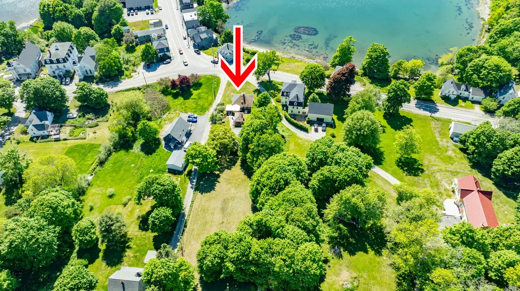 2 Green's Hill Lane Deer Isle ME 04627