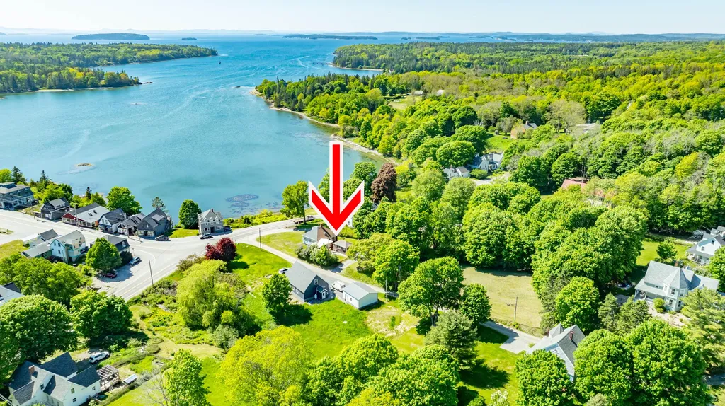 2 Green's Hill Lane Deer Isle ME 04627