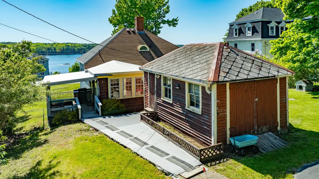 2 Green's Hill Lane Deer Isle ME 04627
