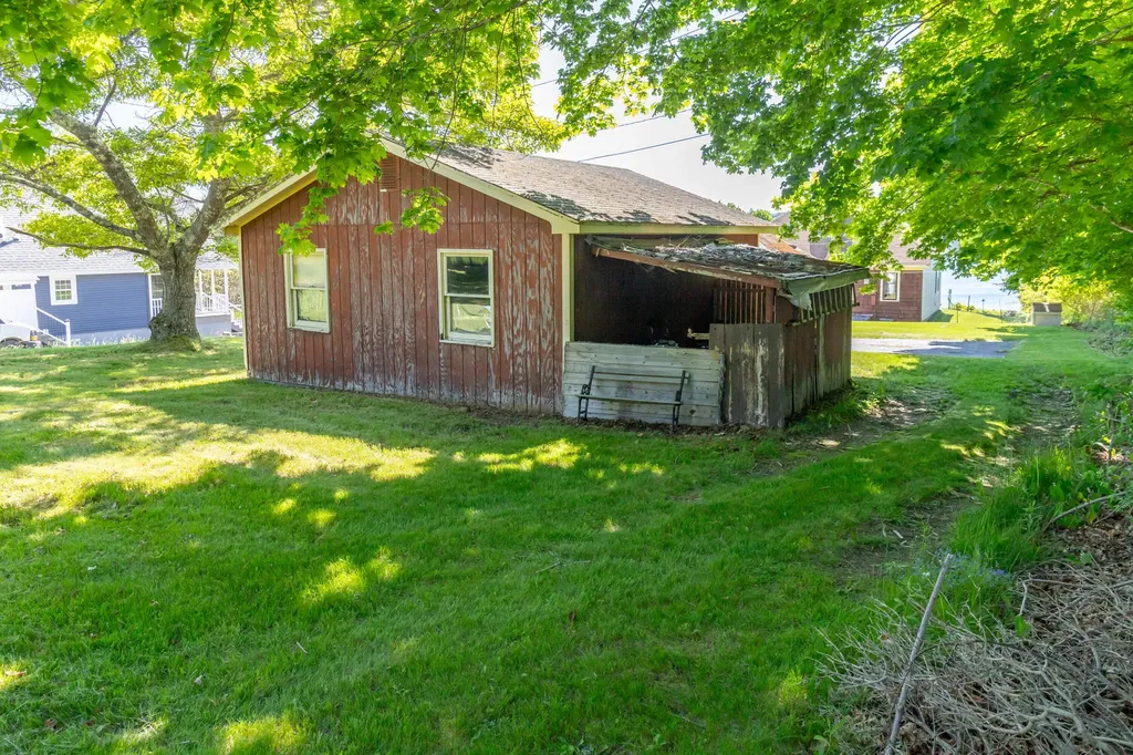 2 Green's Hill Lane Deer Isle ME 04627