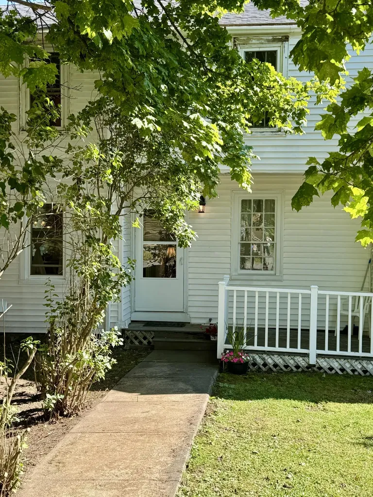 62 High Street Eastport ME 04631