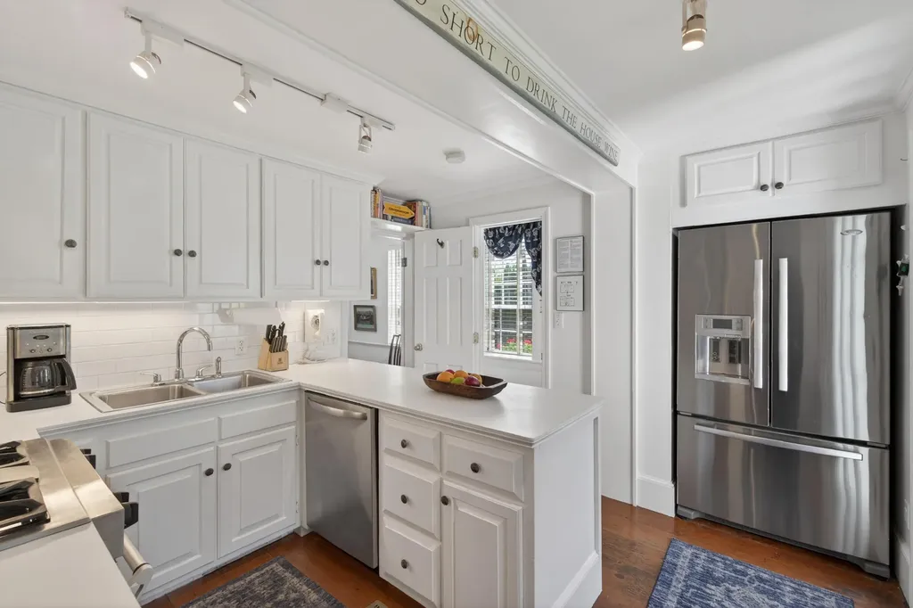 4 Elm Street Kennebunkport ME 04046