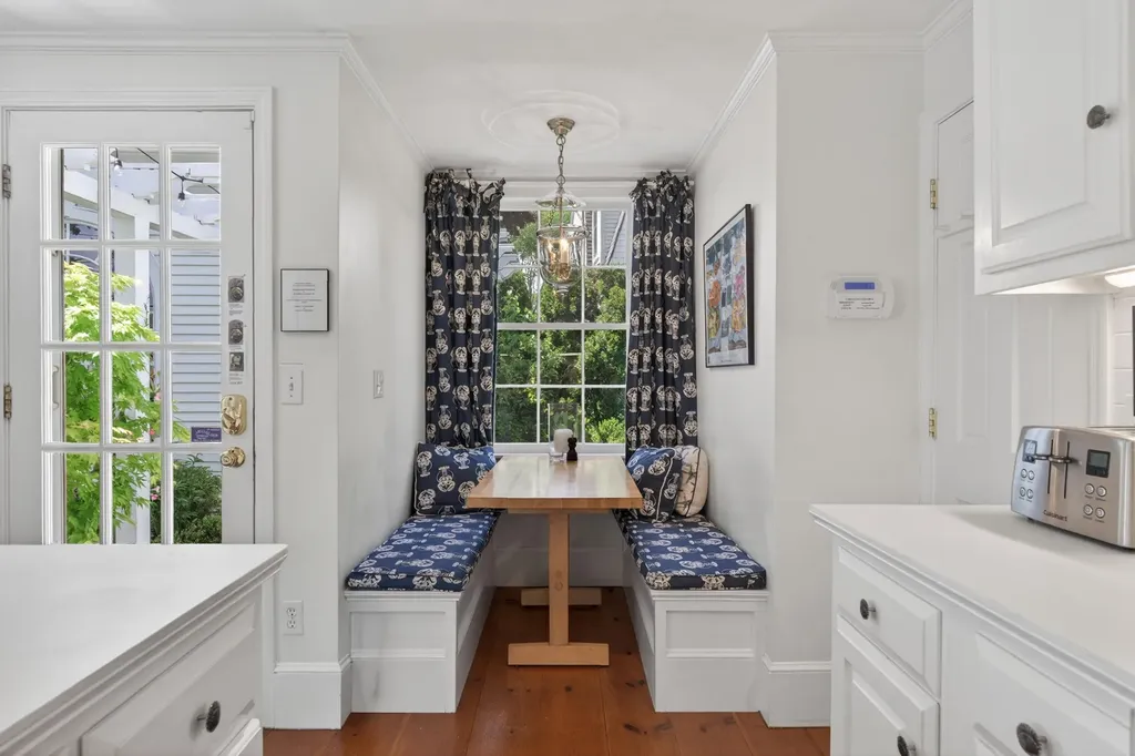 4 Elm Street Kennebunkport ME 04046