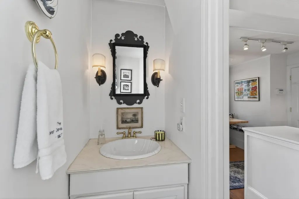 4 Elm Street Kennebunkport ME 04046
