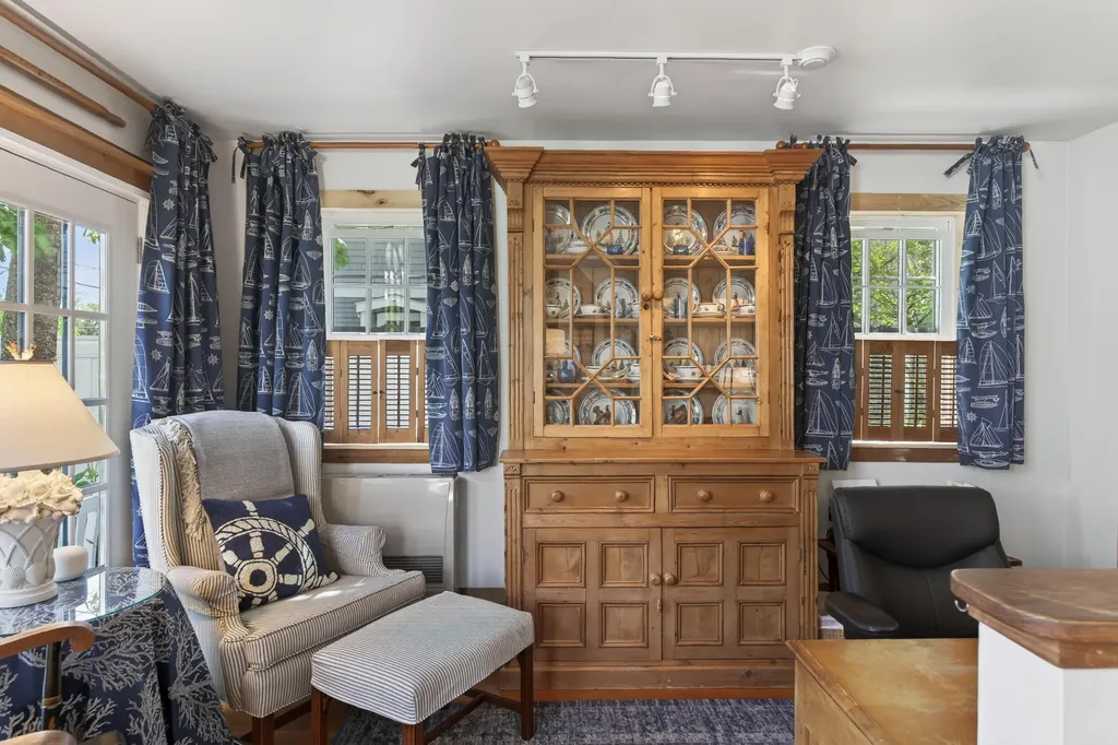 4 Elm Street Kennebunkport ME 04046