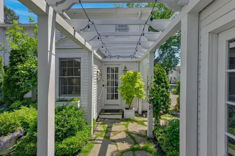 4 Elm Street Kennebunkport ME 04046