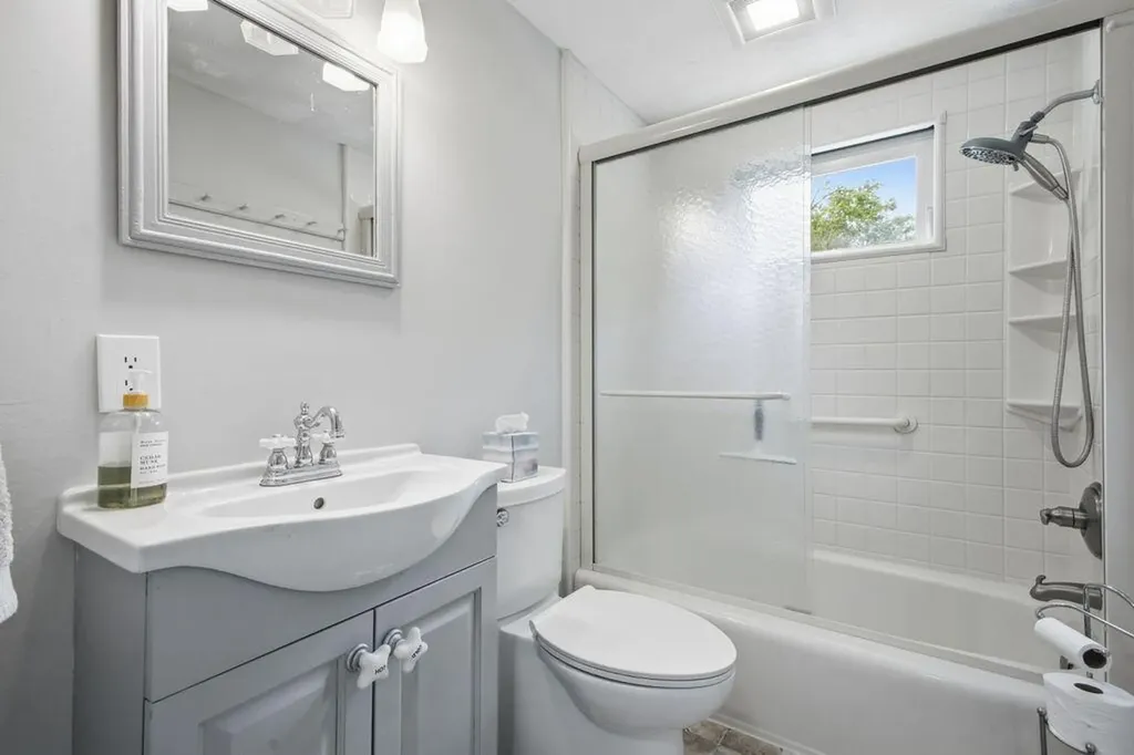 592 Hodsdon Road Pownal ME 04069