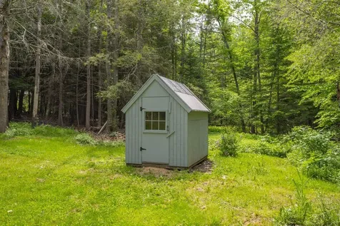 592 Hodsdon Road Pownal ME 04069