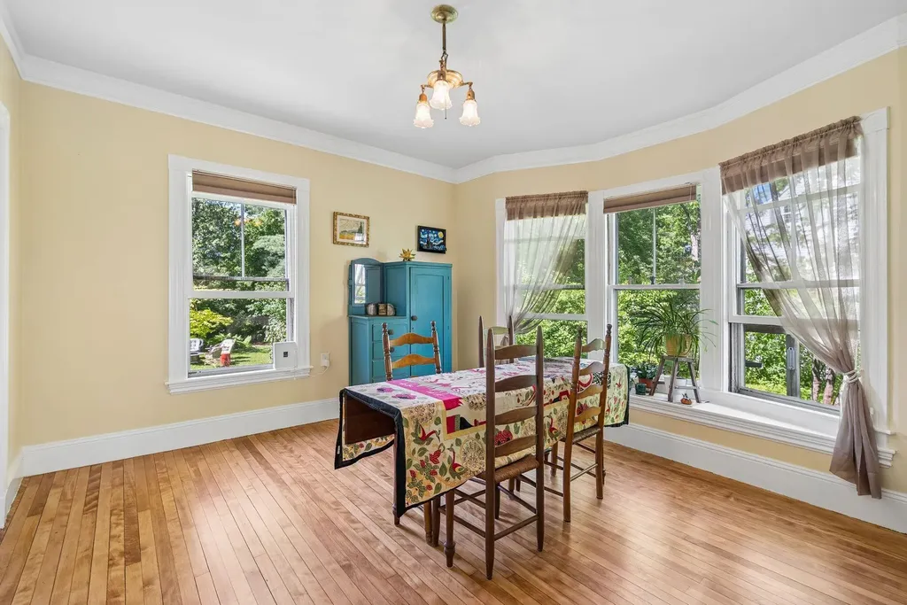32 Morrill Avenue Waterville ME 04901