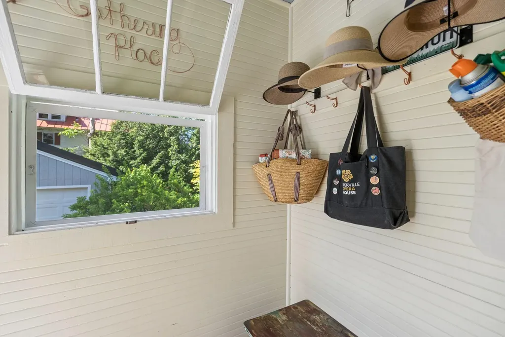 32 Morrill Avenue Waterville ME 04901