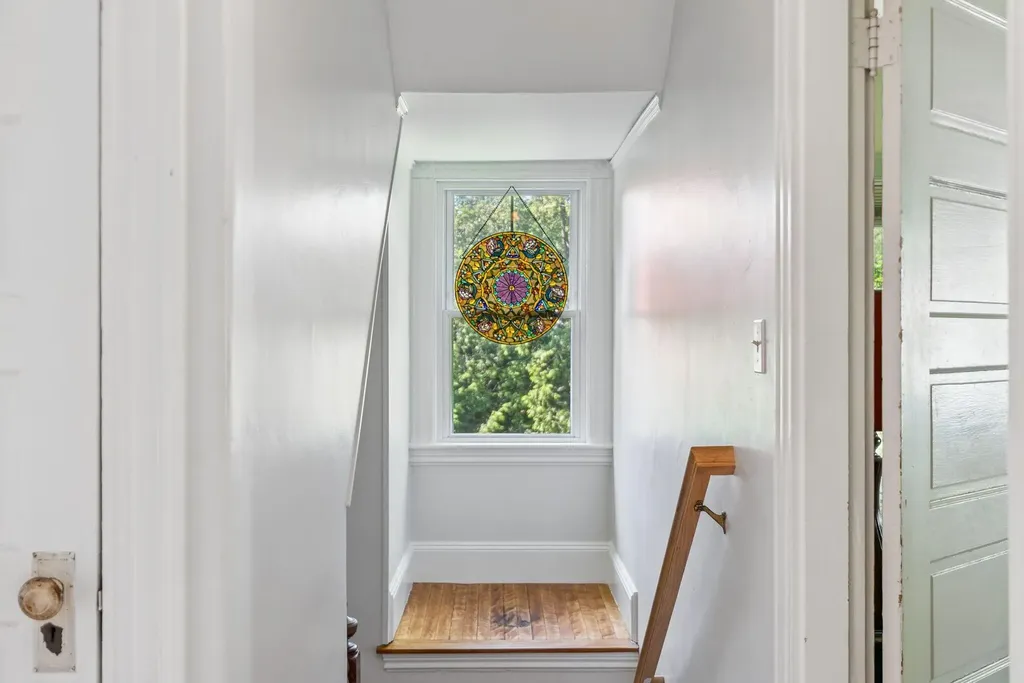 32 Morrill Avenue Waterville ME 04901