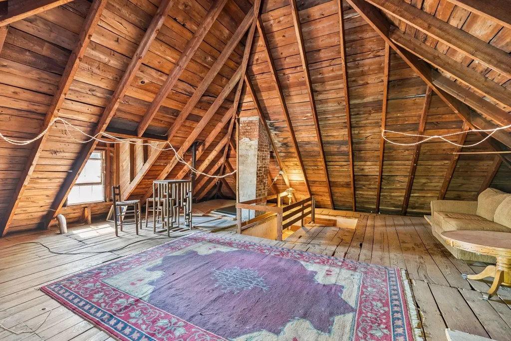 32 Morrill Avenue Waterville ME 04901